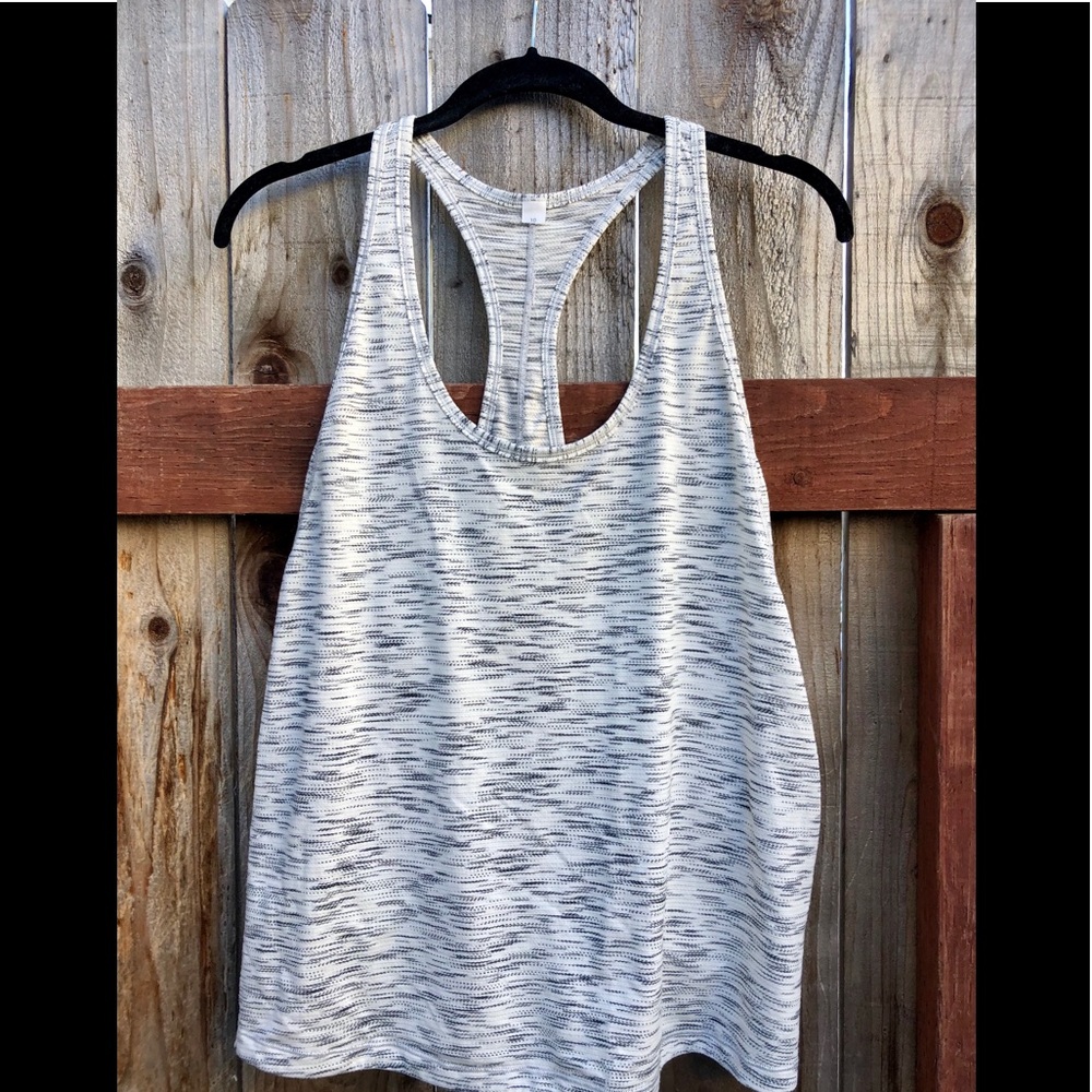 Lululemon Essential tank